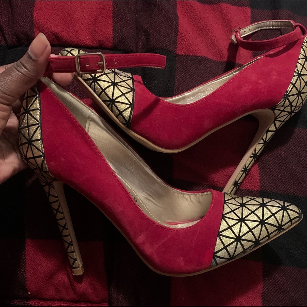 Red & Gold Pumps